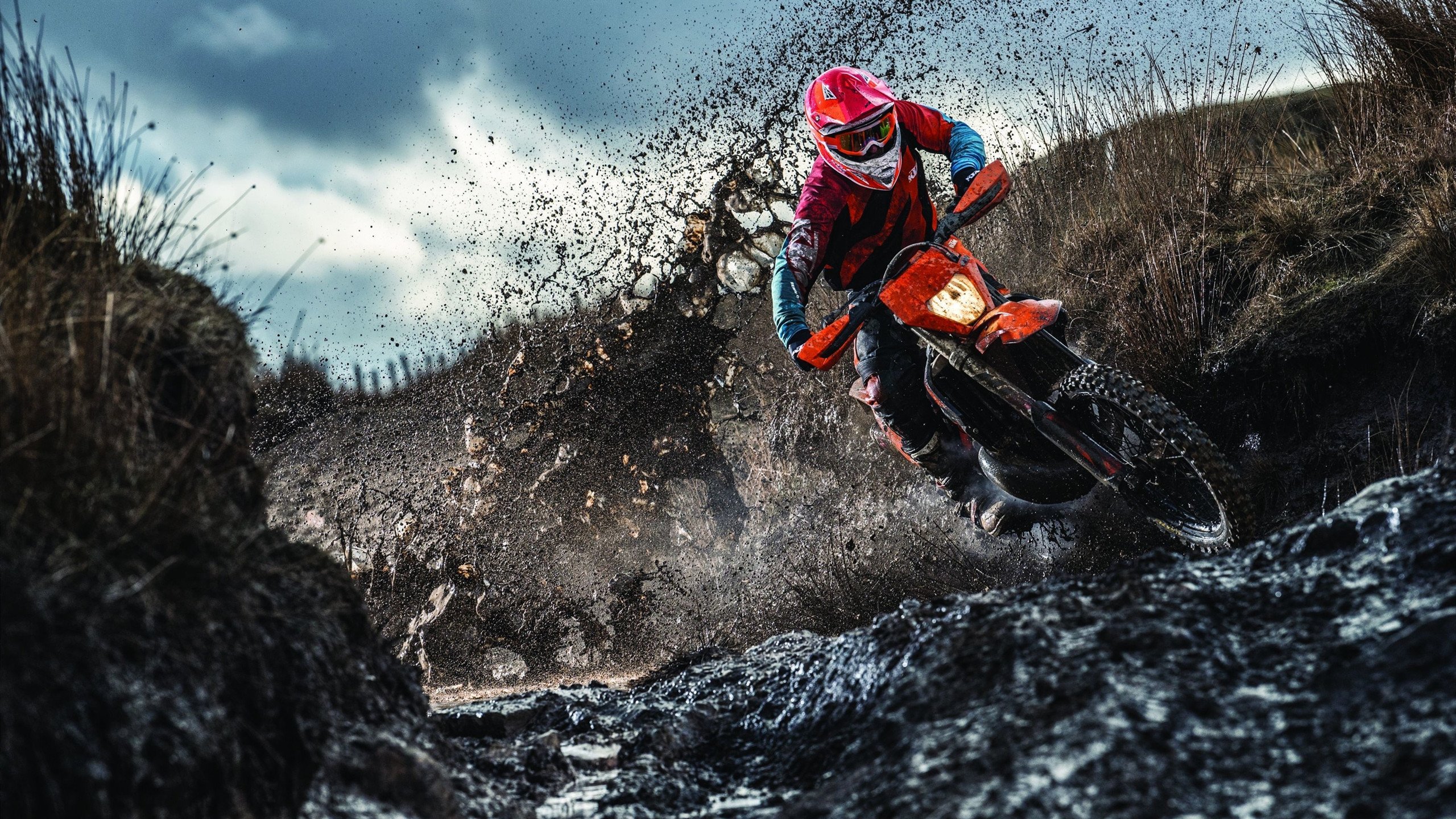 欧锦赛半决赛展开激烈角逐，胜者将面对强敌，欧锦赛视频